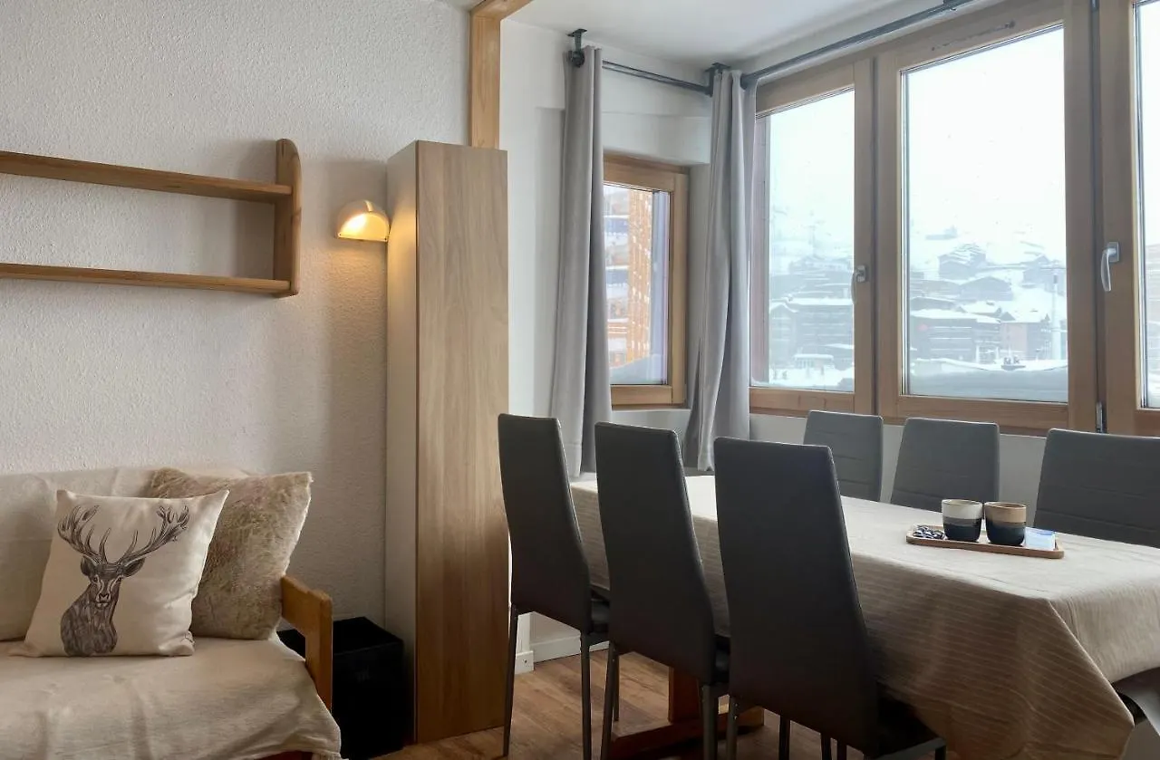 Le V - 2 Bedrooms Flat In The Middle Of Val Thorens 0*,  França